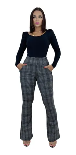Calça boca de sino xadrez 2025
