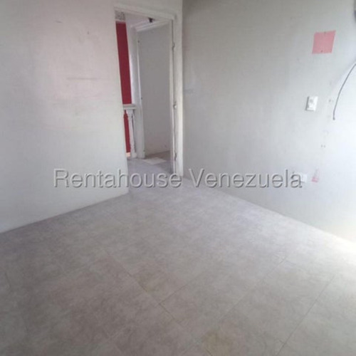 Milagros Inmuebles Casa Venta Barquisimeto Lara Zona Norte Tamaca Economica Residencial Economico Código Inmobiliaria Rent-a-house 25-8822