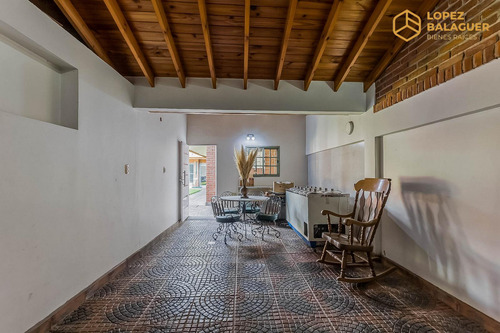 Casa 4 Amb En Ciudad Evita - Apto Credito - Pileta