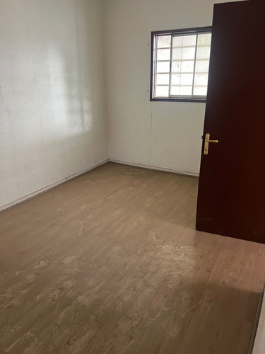 Se Arrienda Oficina Y Terreno Comercial (103057)