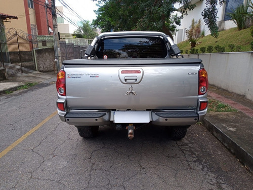 Imagem 4 de 10 de L200 Triton Hpe 4x4 Automatica