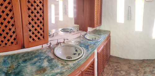 Imagen 8 de 12 de Re/max 2mil Vende Casa En Guarame - Isla De Margarita