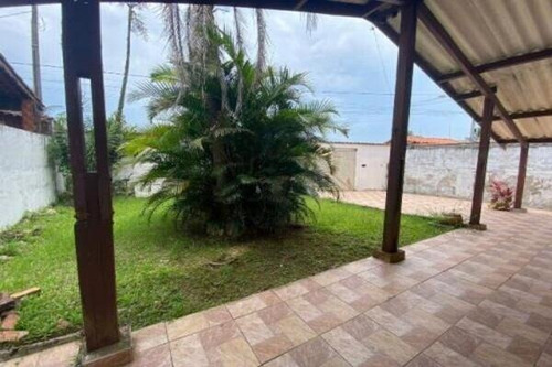 Imagem 5 de 11 de Vendo Casa Á Uma Quadra Do Mar Com 350 Metros Quadrados Em Itanhaém No Litoral Sul De Sp
