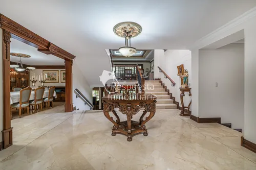 Vendo Hermosa Casa En El Poblado - Como Vivir En Una Finca.