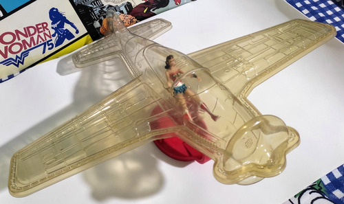 Boneca Mulher Maravilha 75 Anos - Jato Invisível - Sdcc 2016 (Usado)