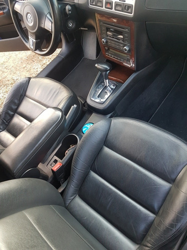 Volkswagen Bora 1.8 Highline T Tiptronic Cuero 2011