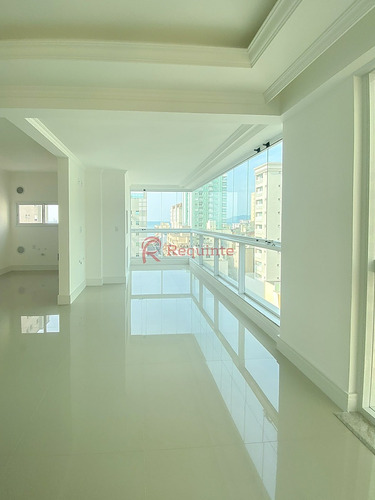 Imagem 4 de 30 de Ref.: 3181 - Apartamento Alto Padrão 3 Suítes De Acabamento Quadra Mar Em Itapema - 1073