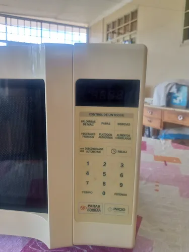 Horno Microondas Marca LG (Usado)