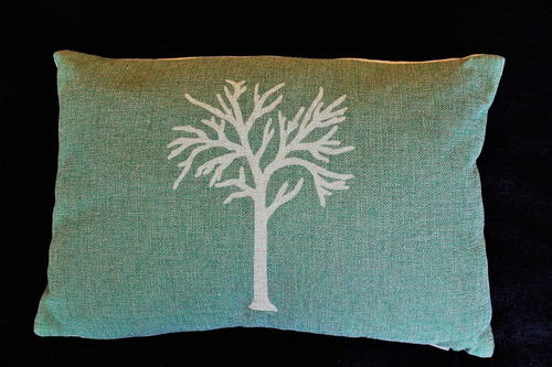 Imagen 4 de 4 de Cojín Decorativo 30x45 Cm Algodón Poliéster Modelo Arbolito