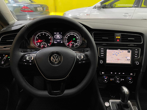Imagen 8 de 10 de Volkswagen Golf 2018 1.4 Highline Tsi Dsg