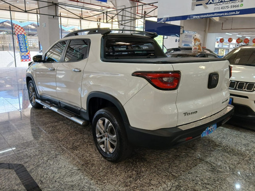 Fiat Toro 1.8 16v Freedom Flex 4x2 Aut. 4p