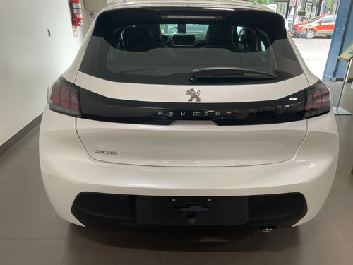 Imagen 3 de 25 de Peugeot 208 2023 1.6l Feline Tiptronic