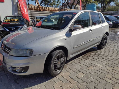 Imagem 1 de 12 de Fiat Stilo Flex Dualogic