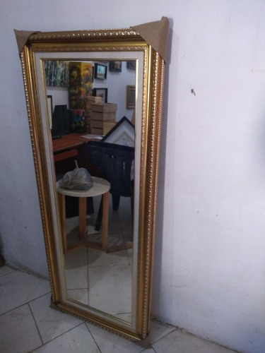 Imagen 1 de 1 de Espejo Dorado 150x69