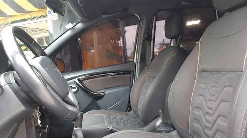 Imagen 24 de 25 de Renault Duster 2016 Privilage 1.6