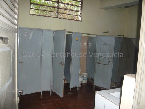Edificio Industrial Mls #25-1311 Ng