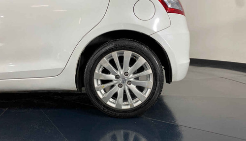 Imagen 7 de 15 de 120900 - Suzuki Swift 2012 Con Garantía