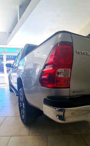 Toyota Hilux Pick-Up 2.4 Cd Sr 150cv 4x2