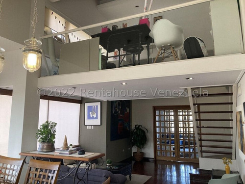 Casa En Venta En Avenida El Milagro Mls 23-12440 Haydee Espinoza