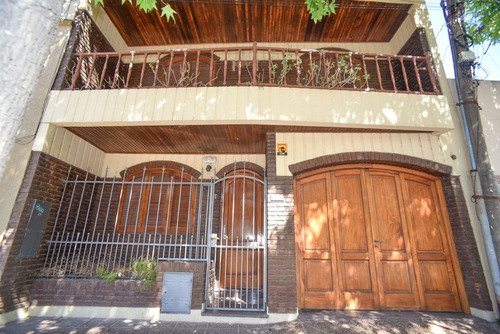 Venta De Casa Macrocentro 3 Dor, 2 Cocheras