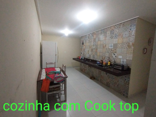 Casa Com 4 Quartos (1 Suíte)
