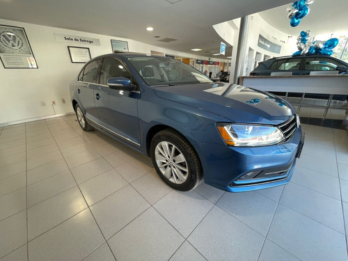 Imagen 3 de 15 de Volkswagen Jetta Comfortline 2018 Tiptronic