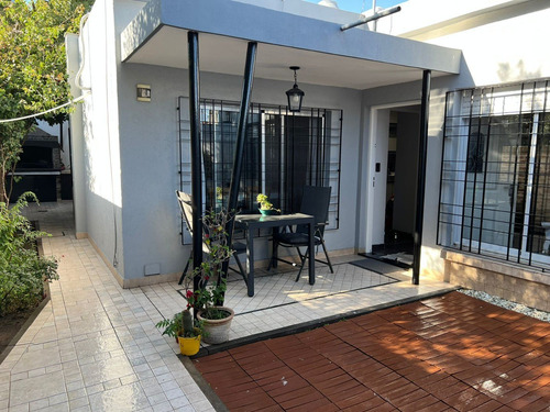 Imagen 3 de 12 de Venta Ph 3 Ambientes Con Fondo Libre Refaccionado Castelar