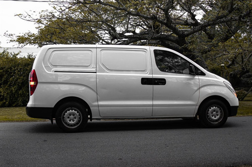 Imagen 3 de 14 de Hyundai H-1 Furgon 2.4 2015 - Motorland Permuto / Financio