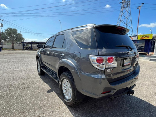 Imagen 7 de 15 de Toyota Fortuner