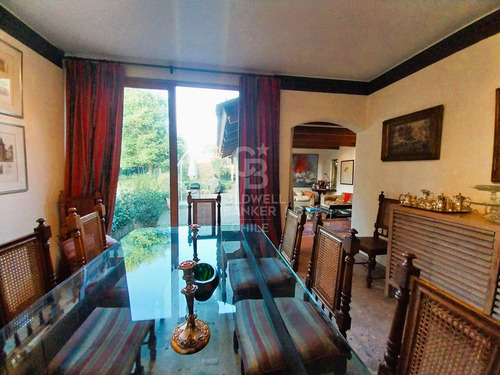 Casa 6 Dormitorios, Con Gran Terreno Y Buena Conectividad