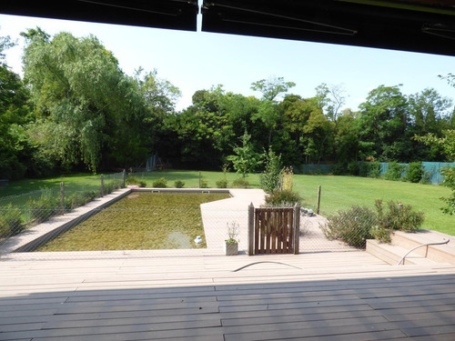 Casa En Venta City Bell Calle 24 E/ 476 Y 477 - Dacal Bienes Raices