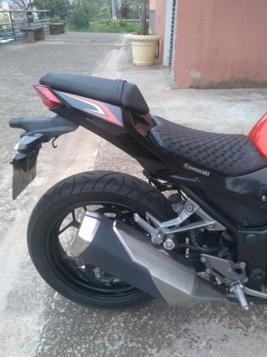 Imagem 11 de 15 de Kawasaki Z300 2018 Única Dona 13900km Toda Original C/manual