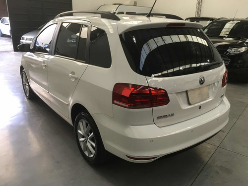 Volkswagen Suran 1.6 Trendline 2015