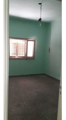 Imagen 2 de 7 de Casa En Venta Barrio General Paz.