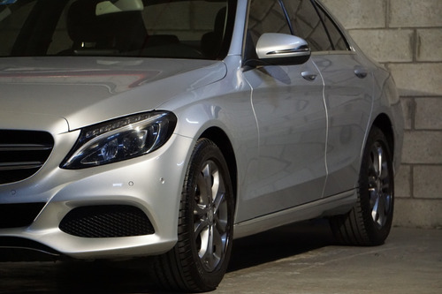 Mercedes Benz C250 Style At-carhaus