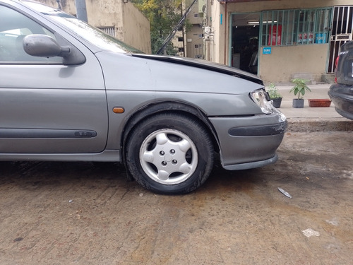 Renault Megane 2.0 Rxe