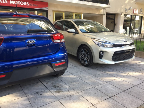 Kia Rio Sx Premium Automatic Cuero Techo Carplay Display 7
