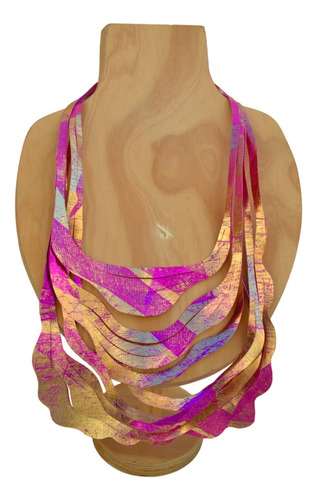 Imagen 1 de 4 de Collar Ondas  Largo Rosa, Oro, Fucsia, Estilo Barbie