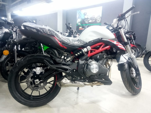 Imagen 3 de 6 de Benelli 302s