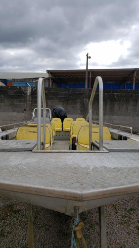 Imagem 6 de 9 de Barco Tarumã 700 Max + Mercury 115 Hp 4 Tempos + Ou - 400 H