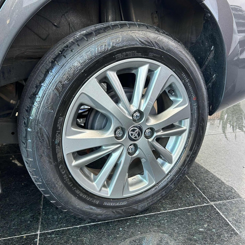 Toyota Yaris 1.5 Xl Plus Connect 16v Cvt 5p