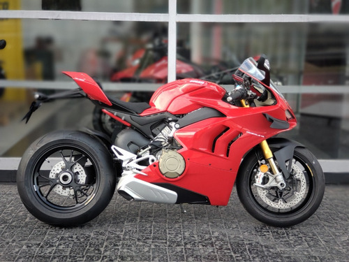 Imagen 1 de 25 de Ducati Panigale V4s - No Bmw S1000rr, No Panigale V4! Gf