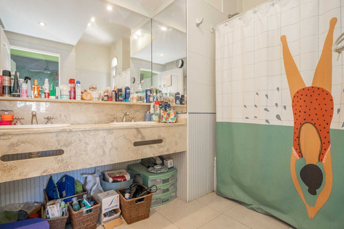 Departamento Reciclado Con Balcón Y Cochera Olivos