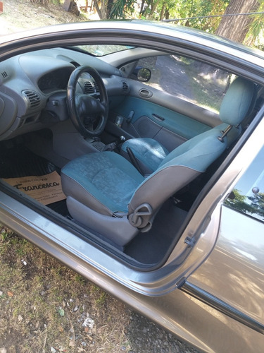 Peugeot 206 1.4 Xr 2001