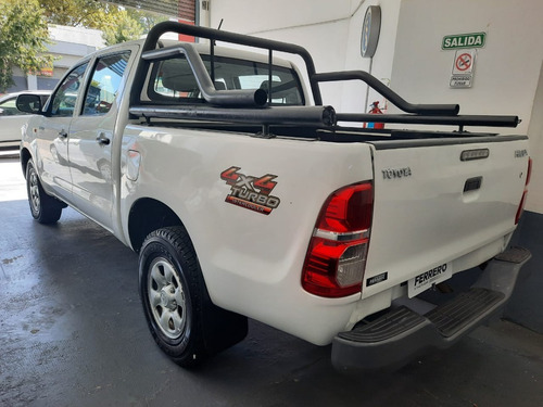 Toyota Hilux 4x4 2.5 Tdi Cab Doble Dx Pack 2014 Financio