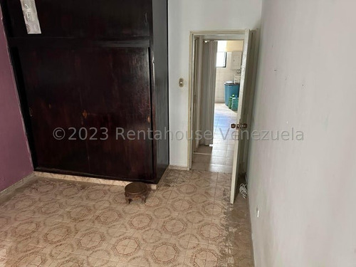 Apartamento En Venta Chacao 24-4218