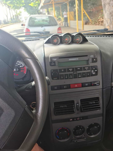 Fiat Idea 2012 1.8 16v Adventure Flex 5p