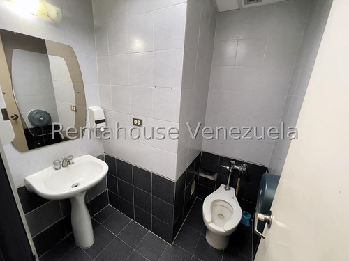 Oficina En Venta - Urb. Chacao.