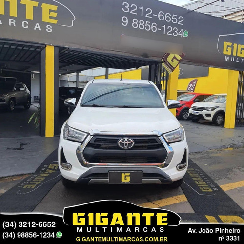 Toyota Hilux CD SRX 4X4 2.8 TDI 16V DIESEL AUT.