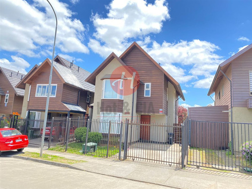 Casa En Venta De 3 Dorm. En Temuco